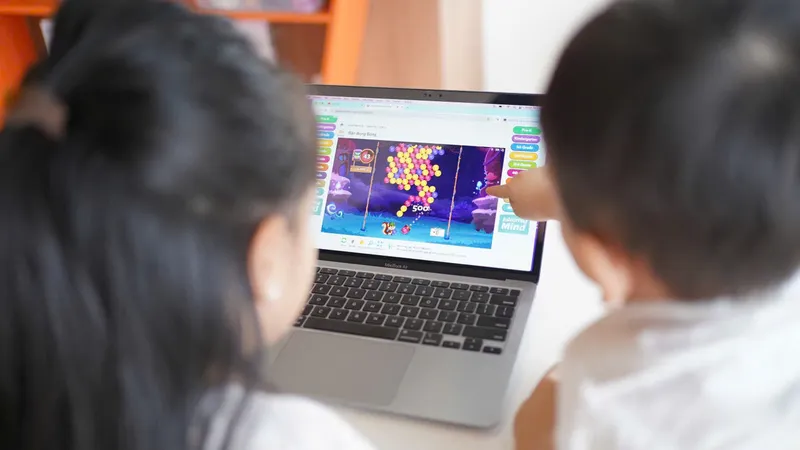 VNPT Family Safe - Cùng con tận hưởng mùa hè an toàn trên không gian mạng