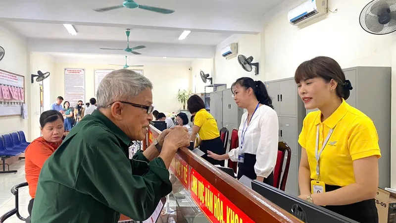 Vietnam Post huy động 8.000 nhân viên hỗ trợ giải quyết thủ tục hành chính tại cấp xã trên cả nước