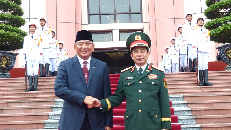 Việt Nam - Indonesia tăng cường hợp tác quốc phòng toàn diện, tin cậy, thực chất
