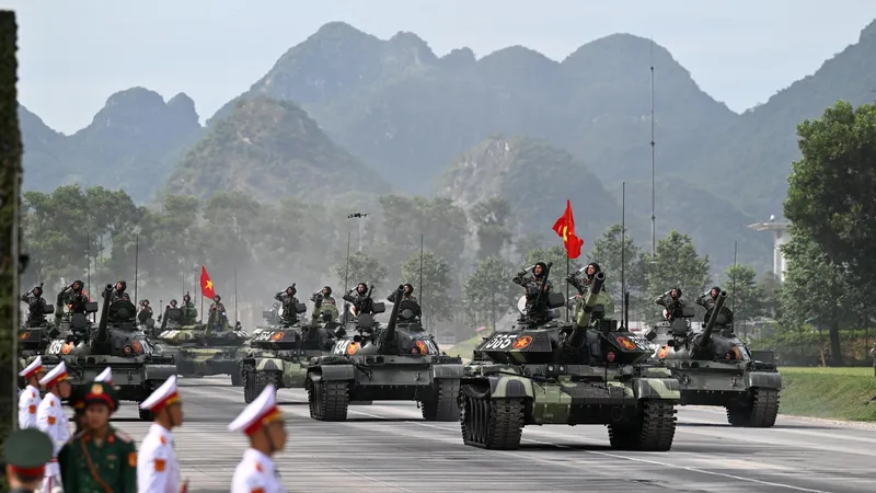 Gần 16.000 cán bộ, chiến sĩ luyện tập diễu binh, diễu hành kỷ niệm 80 năm Cách mạng Tháng Tám và Quốc khánh 2-9