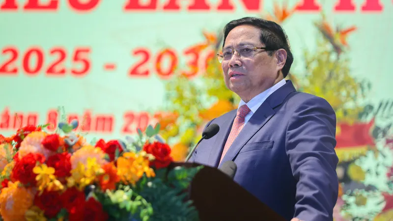 Thúc đẩy chuyển đổi số toàn diện, phát triển Chính phủ số, kinh tế số, xã hội số, công dân số