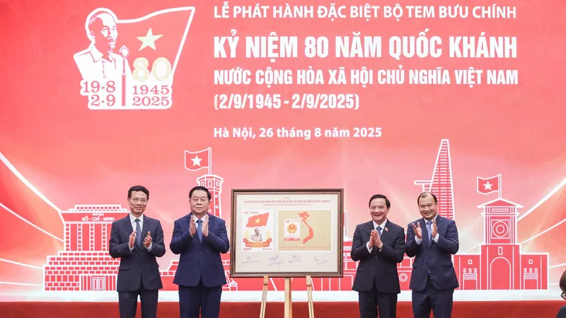 Phát hành đặc biệt bộ tem kỷ niệm 80 năm Quốc khánh 2-9