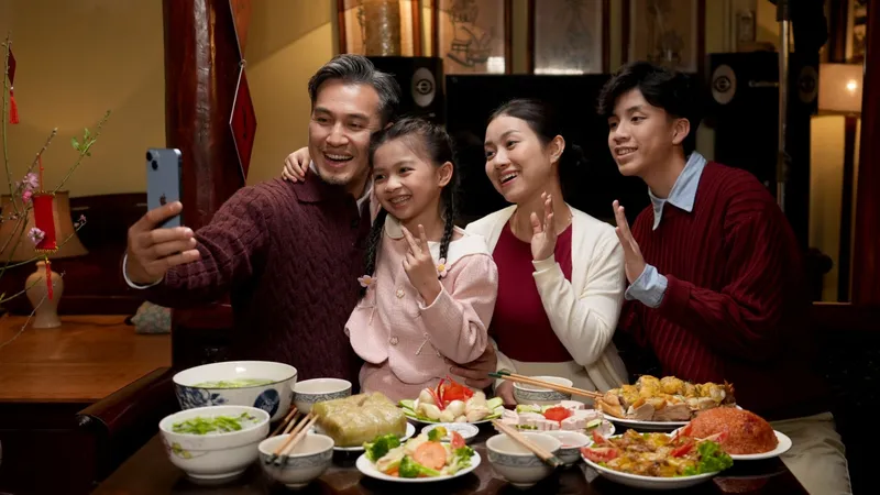 Các công ty con của Viettel cộng hưởng tri ân khách hàng dịp Tết Nguyên đán