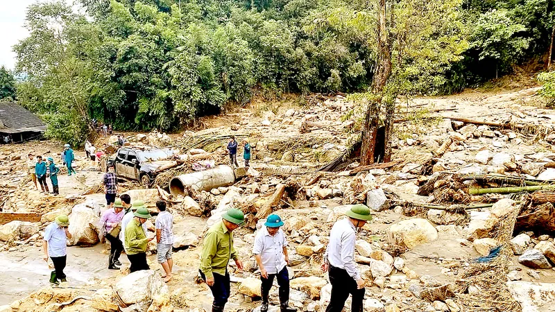 Thôn Nậm Cang, xã Liên Minh, thị xã Sa Pa (Lào Cai) ngày 13-9, sau đêm xảy ra lũ ống