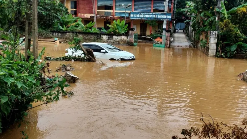 Gió Đông Bắc về, miền núi phía Bắc mưa to