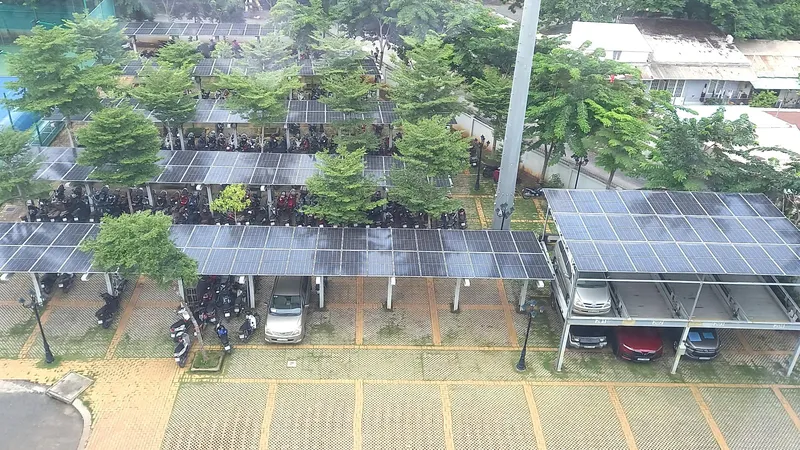 Đầu tư điện mặt trời mái nhà: Tiết kiệm cho mình và xã hội