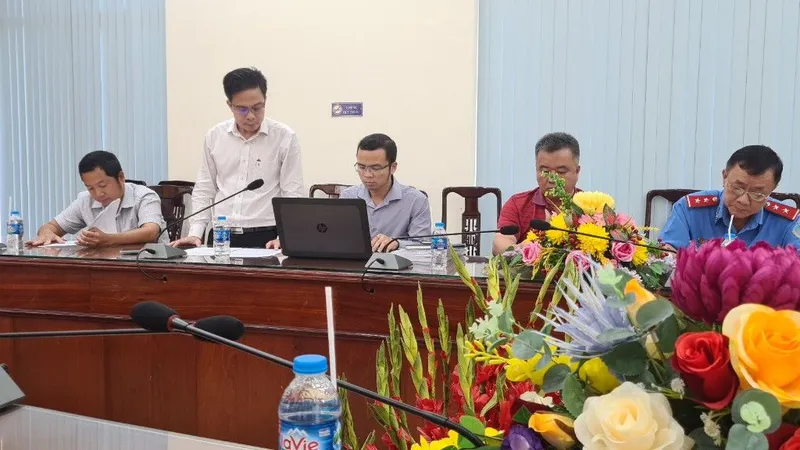 Thảm nhựa đường Sông Nhạn – Dầu Giây khi trời mưa: Cào bóc và thảm lại lớp bê tông nhựa nóng