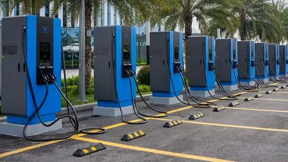 Trạm dừng nghỉ đường bộ phải có trạm sạc cho xe điện