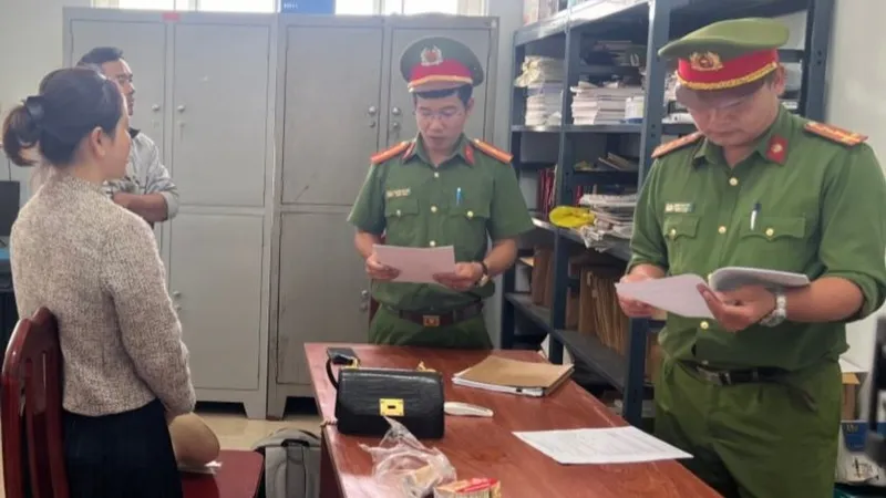 Khởi tố chủ nợ lẫn con nợ trong vụ án chiếm đoạt tài sản