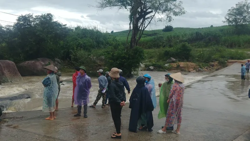 Tìm thấy thi thể nữ công nhân bị lũ cuốn trôi