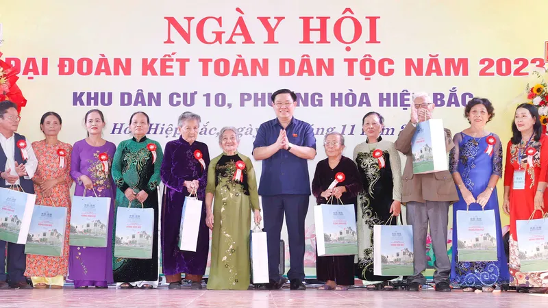 Kỷ niệm 93 năm Ngày thành lập Mặt trận Dân tộc Thống nhất Việt Nam - Ngày Truyền thống MTTQ Việt Nam (18-11-1930 - 18-11-2023): Củng cố cội nguồn sức mạnh