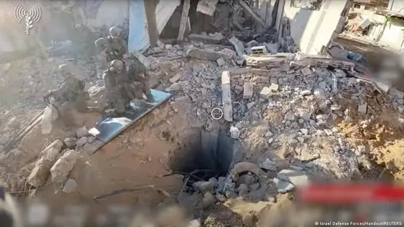 Đường hầm ở Bệnh viện al-Shifa. Ảnh: CNN