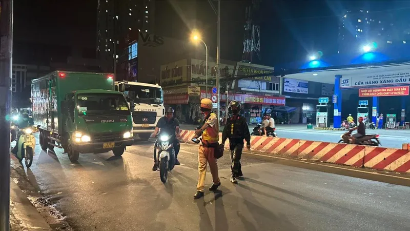 Chế tài mạnh để hạn chế tai nạn giao thông