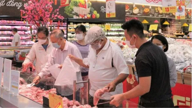 Thịt ngoại nhập tăng, ngành chăn nuôi gặp khó
