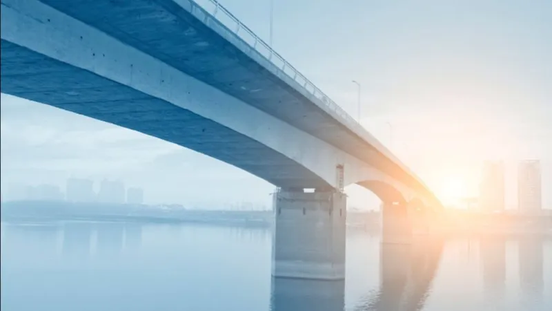 Cây cầu chiến lược