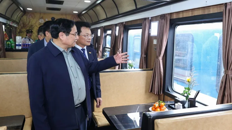 Đường sắt kiến nghị hàn ray liền để tàu chạy êm như các nước 