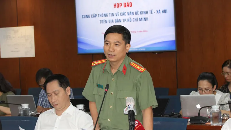 Tăng cường đấu tranh tội phạm "tín dụng đen" dịp cuối năm