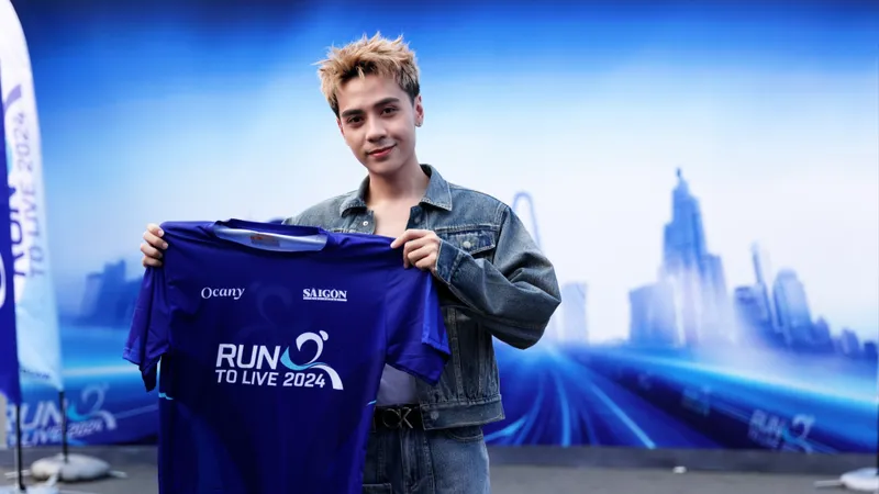 Quang Hùng MasterD hào hứng check-in Run To Live 2024