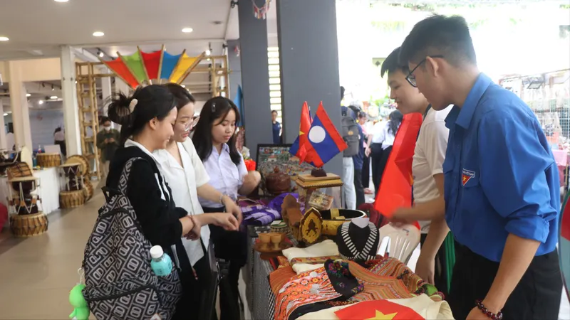 Giới trẻ hào hứng tại Lễ hội Thanh niên TPHCM 