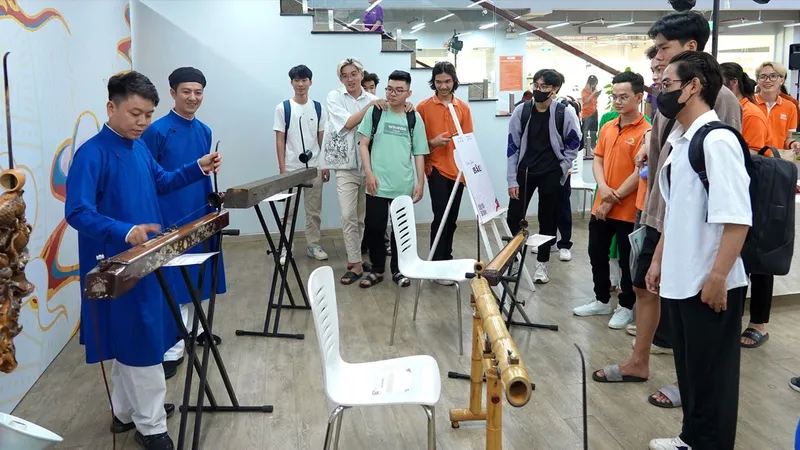 Người trẻ chung sức “giữ hồn dân tộc”