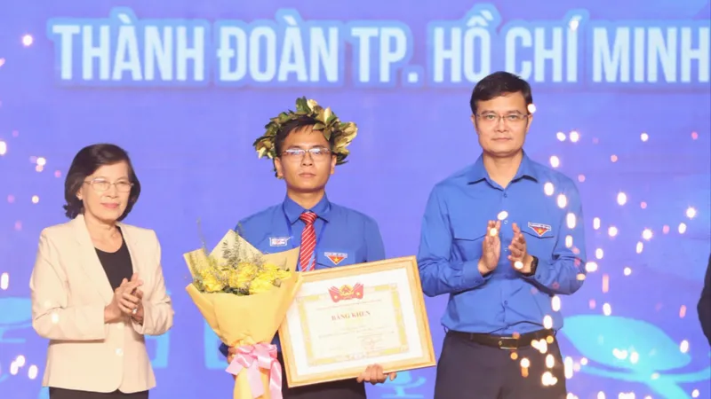 Hội thi Báo cáo viên toàn quốc lần thứ IV năm 2024: Báo cáo viên Nguyễn Linh Phong giành Giải Nhất 