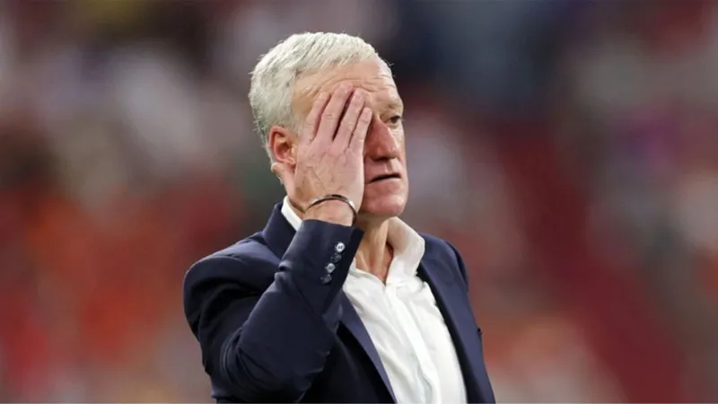 HLV Deschamps không có phương án dự phòng