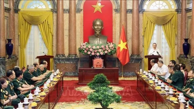Chủ tịch nước Tô Lâm gặp mặt Ban liên lạc Đại đoàn 305 Dù - Đặc công