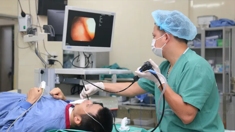 Ca ghép khí quản hiếm gặp trên thế giới được thực hiện lần đầu tiên ở Việt Nam