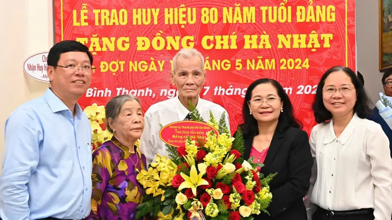 Niềm tự hào của người đảng viên