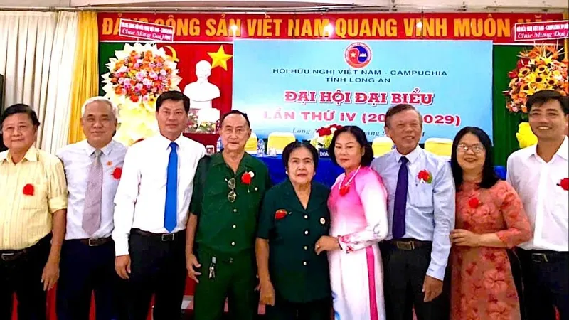 Chuyển giao khoa học - kỹ thuật và con giống cho thanh niên Vương quốc Campuchia