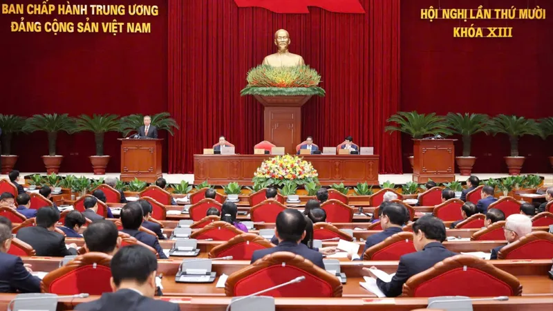 Thông báo Hội nghị lần thứ mười Ban Chấp hành Trung ương Đảng khóa XIII