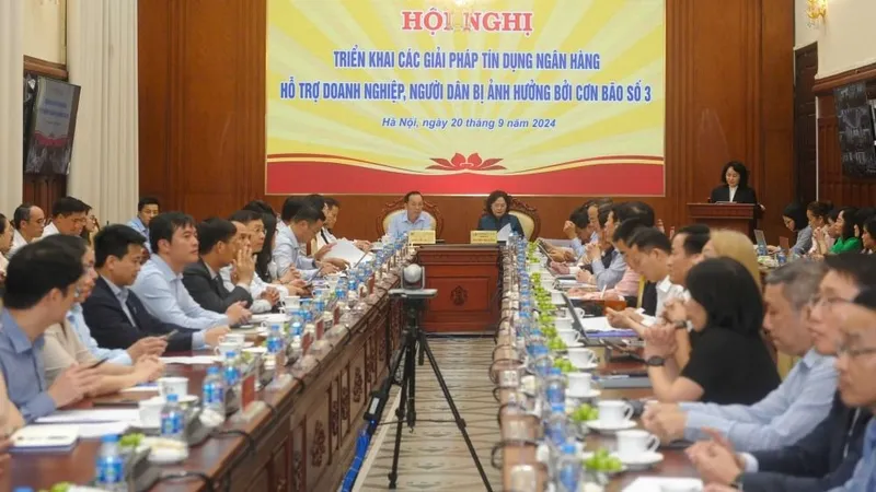 Nhiều ngân hàng cam kết hoãn nợ và hạ lãi suất cho vay đối với khách hàng bị ảnh hưởng bão số 3