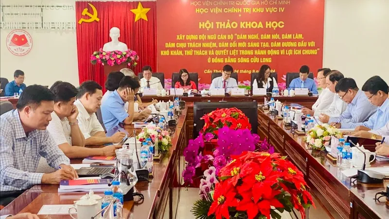 Các đại biểu tham dự hội thảo