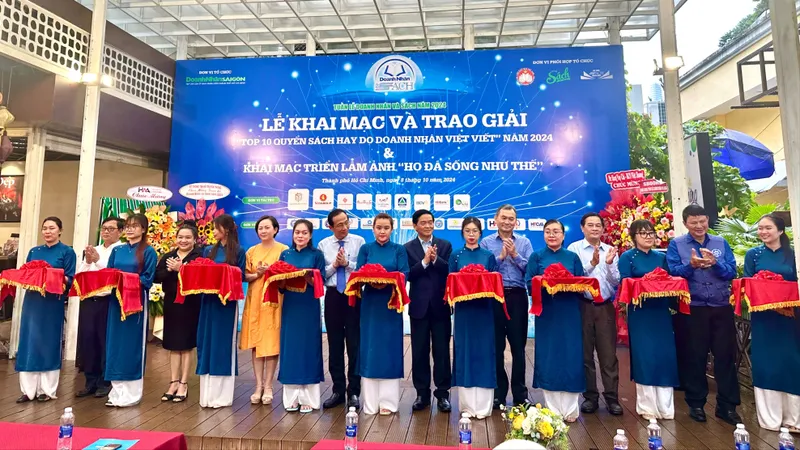 Khai mạc Tuần lễ Doanh nhân và Sách năm 2024