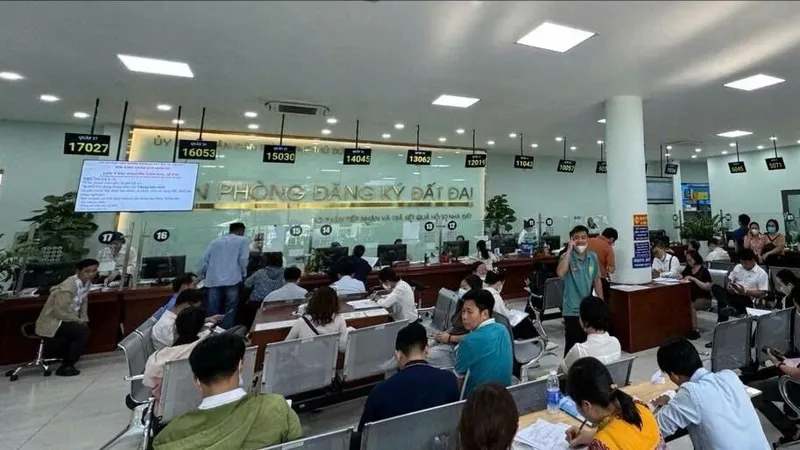 Thành lập tổ công tác giải quyết hồ sơ nhà, đất 