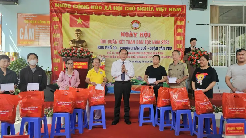Xây dựng khu dân cư đoàn kết, nghĩa tình, tự quản