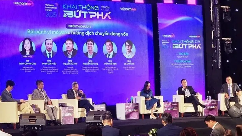 Động lực tăng trưởng năm 2025 phụ thuộc đầu tư Nhà nước 