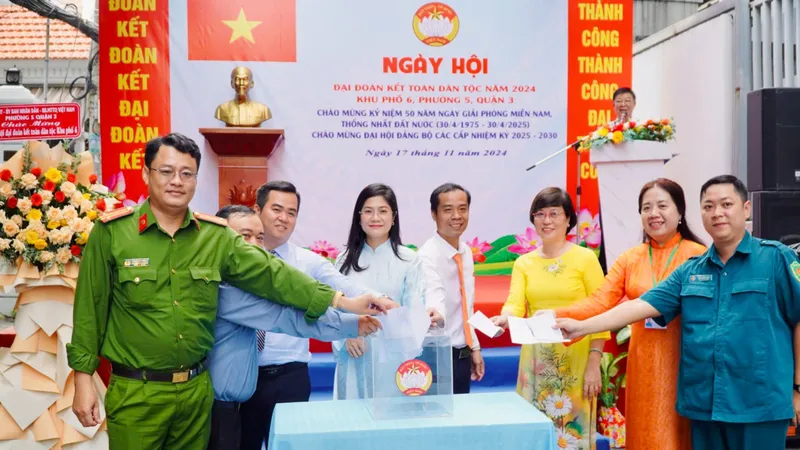 Ngày hội Đại đoàn kết toàn dân tộc tại khu phố 6, phường 5, quận 3, TPHCM