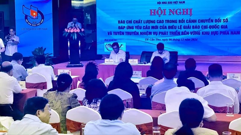 Quang cảnh hội nghị