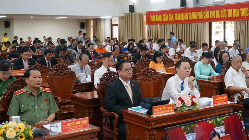Quang cảnh kỳ họp
