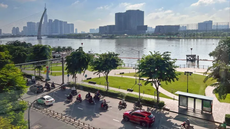 Triển lãm ảnh “Khoảnh khắc cuộc sống”: Chuyện đời qua lăng kính điện thoại