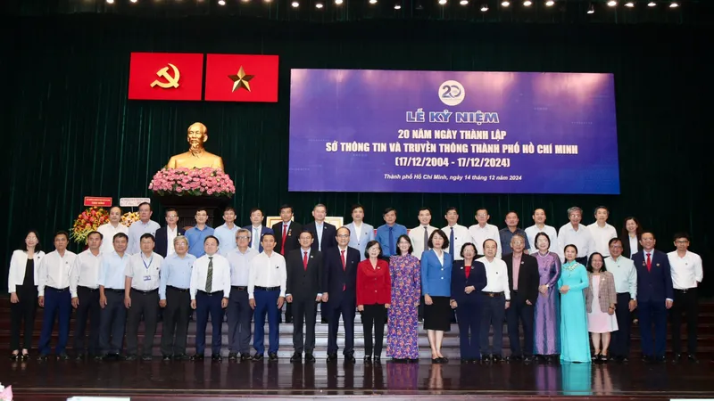 Sở TT-TT TPHCM đón nhận Huân chương Lao động hạng Nhì của Chủ tịch nước 
