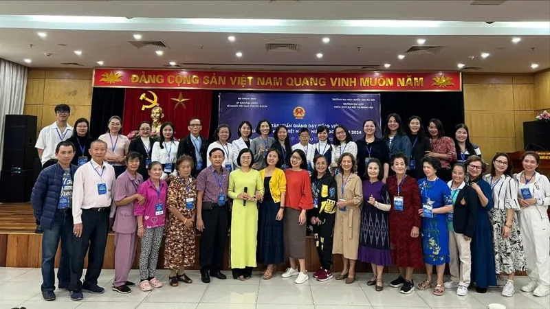 NXB Giáo Dục tập huấn “xuyên biên giới”
