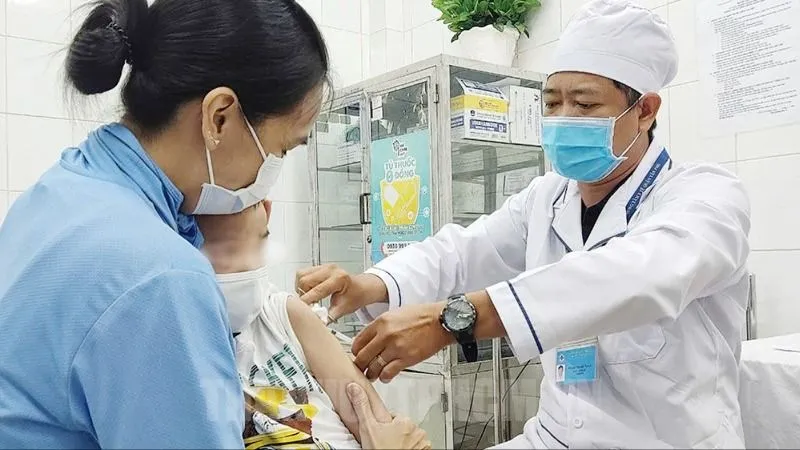 Trẻ dưới 9 tháng tuổi chiếm 27% ca mắc, Bộ Y tế lên kế hoạch tiêm vaccine sởi mở rộng 