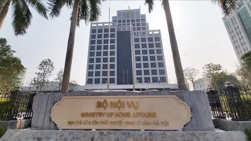 Những bộ nào giữ nguyên tên gọi sau hợp nhất?