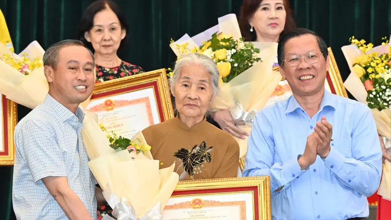 TP Hồ Chí Minh: Tri ân cán bộ khu phố, ấp, tổ dân phố, tổ nhân dân