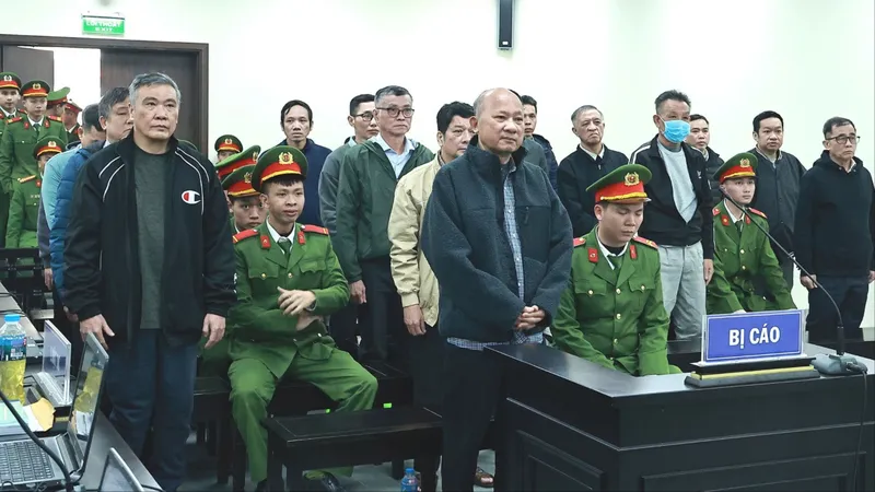 Đề nghị phạt cựu Chủ tịch UBND tỉnh Bình Thuận 6-7 năm tù