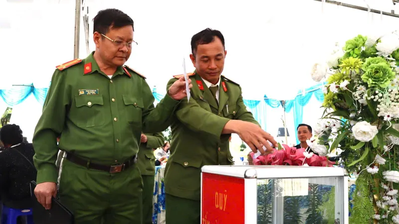 Trại giam Gia Trung tổ chức bữa cơm tất niên cho 40 phạm nhân cải tạo tốt 