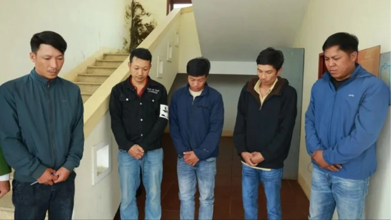 Khởi tố nhóm đối tượng dùng súng bắn 6 con trâu rồi xẻ thịt bán