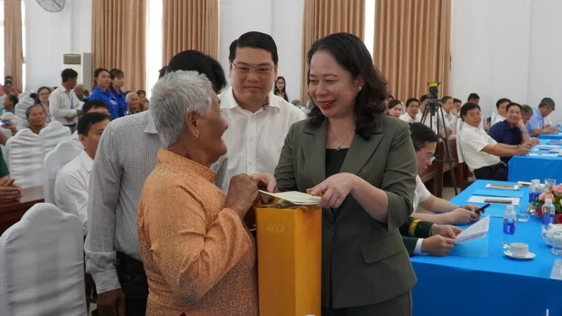 Phó Chủ tịch nước Võ Thị Ánh Xuân thăm, làm việc tại Kiên Giang